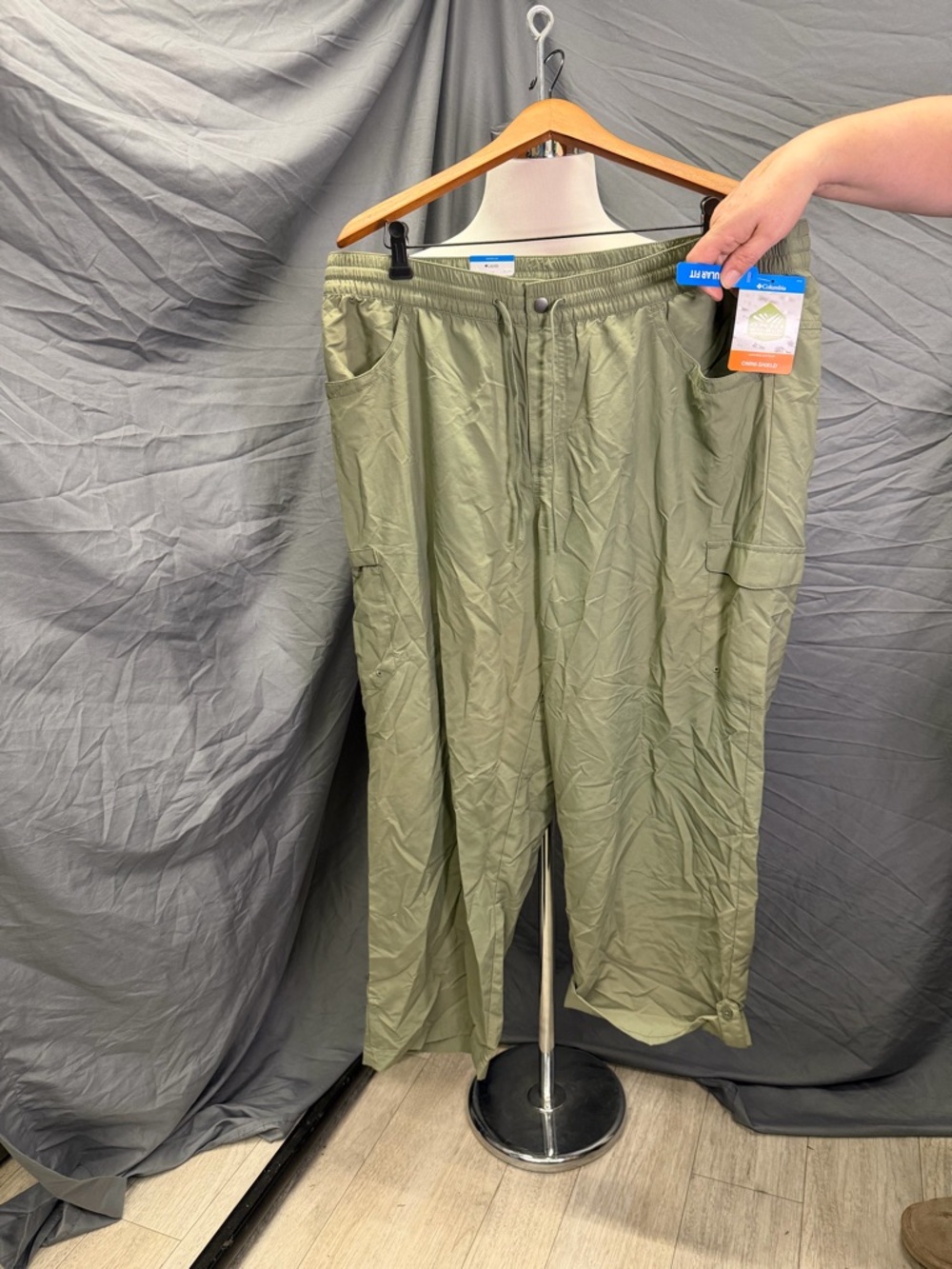 Columbia NWT Convertible Omni Shield Pants, women’s XXL